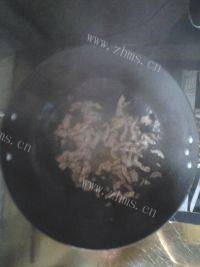 家常菜豆角炒肉丝做法图解7)