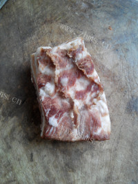 家常菜酸菜汆白肉做法图解1)