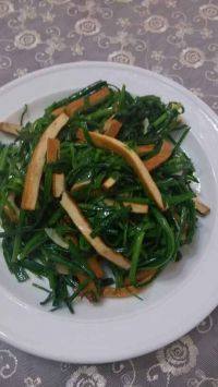 家常菜香干炒韭菜