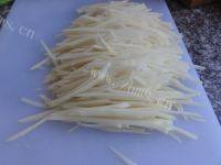 鲜香的素炒土豆丝做法图解2)