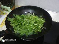 家常菜茼蒿炒豆腐做法图解2)