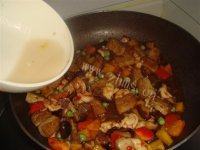 家常菜虾仁烧豆腐做法图解22)