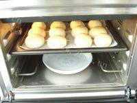 自制肉松小餐包做法图解8)