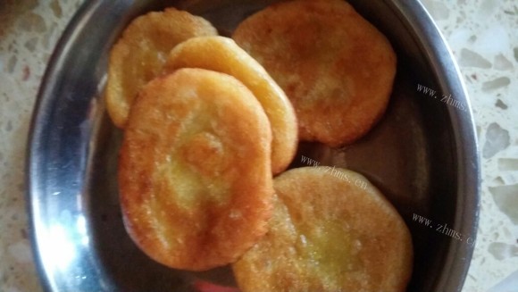 色泽鲜亮的南瓜饼