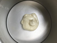 营养丰富的双色戚风蛋糕做法图解14)