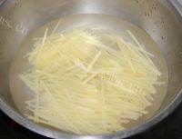 「DIY美食」凉拌土豆丝做法图解4)