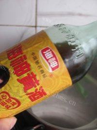 酸菜白肉锅做法图解5)