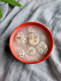 美味的火龙果汤圆
