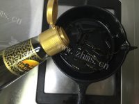 鲜美可口的葱油面做法图解7)