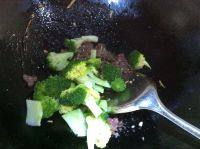 营养丰富的西兰花炒牛肉