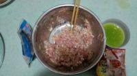 美味的炸肉丸子做法图解1)