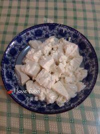家常菜皮蛋豆腐做法图解2)