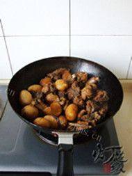 家常菜小土豆炖排骨