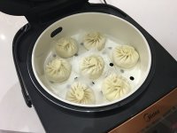 美味的香葱猪肉包做法图解13)