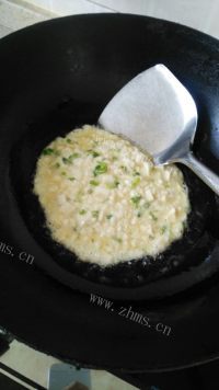 香喷喷的金银炒饭做法图解4)