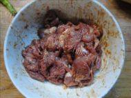 家常菜藕炒肉片做法图解3)