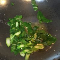 美味的蛋炒河粉做法图解3)