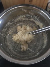 美味营养的炸糖糕做法图解3)