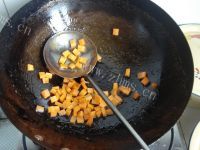 美味五彩番茄炒饭做法图解6)