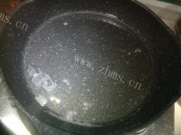 香喷喷的蛋奶面包片做法图解4)