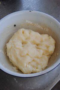 自制彩色冰皮月饼做法图解4)