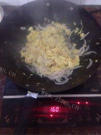 美味的鸡蛋炒饼做法图解5)