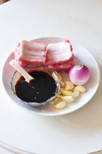 开胃的蜜汁排骨做法图解1)