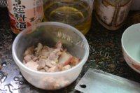 肉片炒西芹做法图解2)