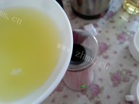 自制香肠鸡蛋卷做法图解4)