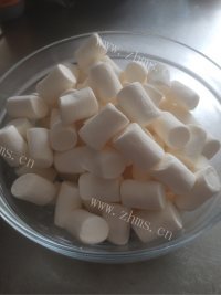 香喷喷的可可花生牛轧糖做法图解1)