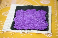 紫薯风味寿司做法图解5)