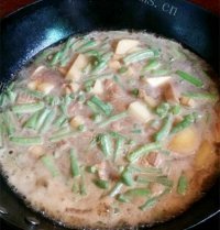 美味的豆角焖面做法图解6)