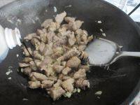 常吃不腻的牛肉炖土豆做法图解8)