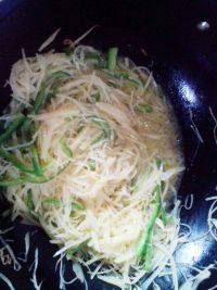 家常菜青椒土豆丝