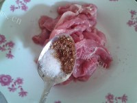 炸酥肉做法图解3)