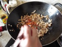 美味佳肴般的爆炒鱿鱼做法图解10)