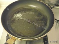 自制西红柿厚蛋烧做法图解6)