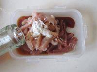 香菜肉丝拌拉皮做法图解4)