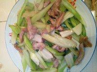 家常菜西芹炒肉丝