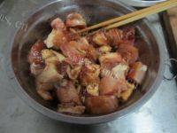 家常菜鸡块炖土豆做法图解4)
