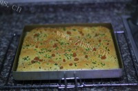 自制香葱肉松面包卷做法图解14)