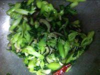 妈妈做的青菜炒香菇做法图解5)