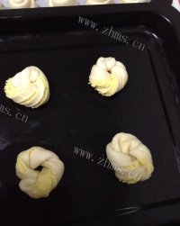 自制椰丝面包做法图解7)