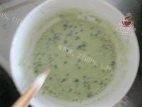 自制抹茶奶冻做法图解3)