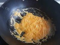 美味咸蛋黄焗红薯做法图解6)