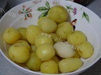 秀色可餐的椒盐小土豆做法图解5)