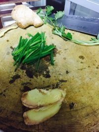 美味的昂刺鱼豆腐汤做法图解2)