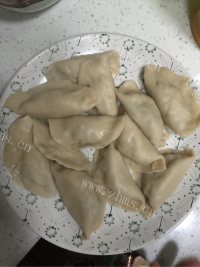 好吃的三鲜水饺做法图解7)