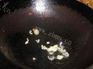 回味无穷的香菇炒油菜做法图解3)
