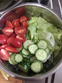 鸡肉沙拉做法图解3)
